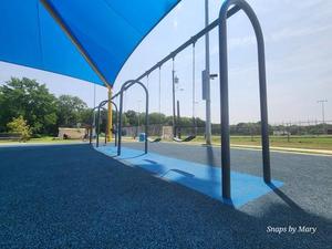 Rogers _ Maise Swing set_468_300